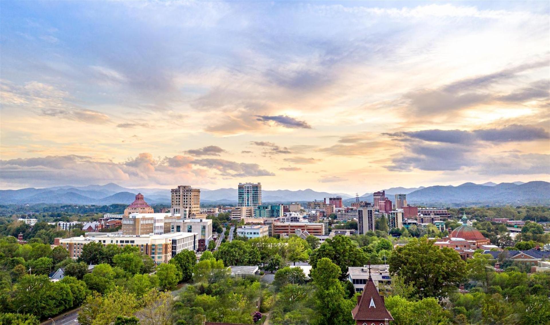 The Views Over Pack Square แอชวิลล์ ภายนอก รูปภาพ